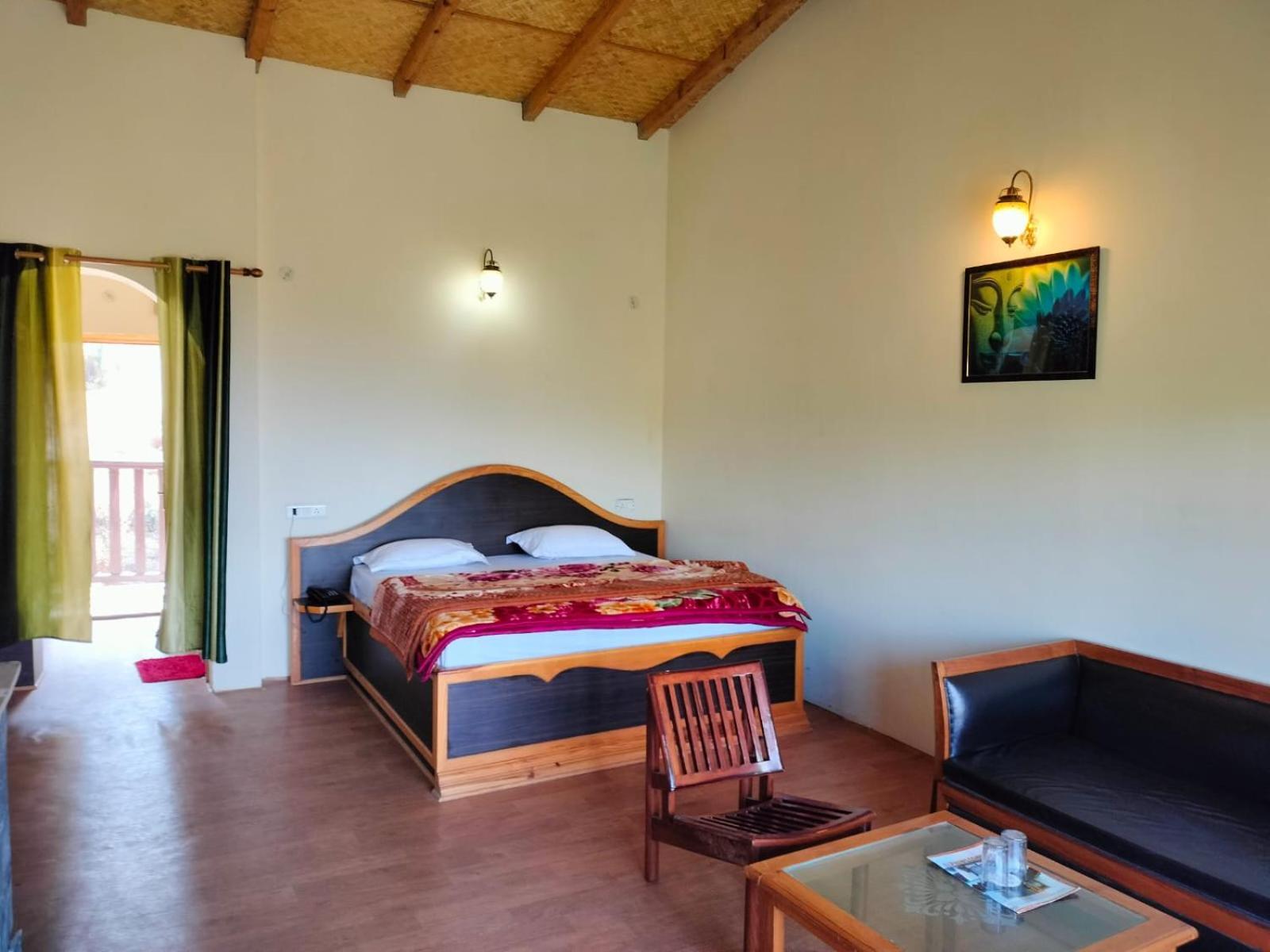 Elphinstone Inn Almora Bagian luar foto